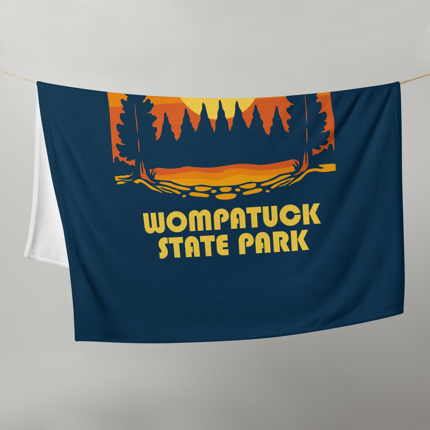 Wompatuck: Throw Blanket / Retro Sunset Badge / Blue