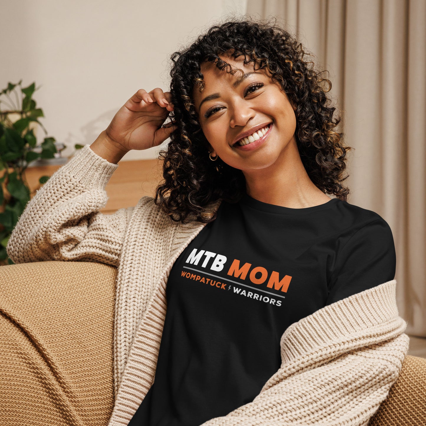 Warriors: Women's Relaxed T-Shirt / "MTB MOM" / Black